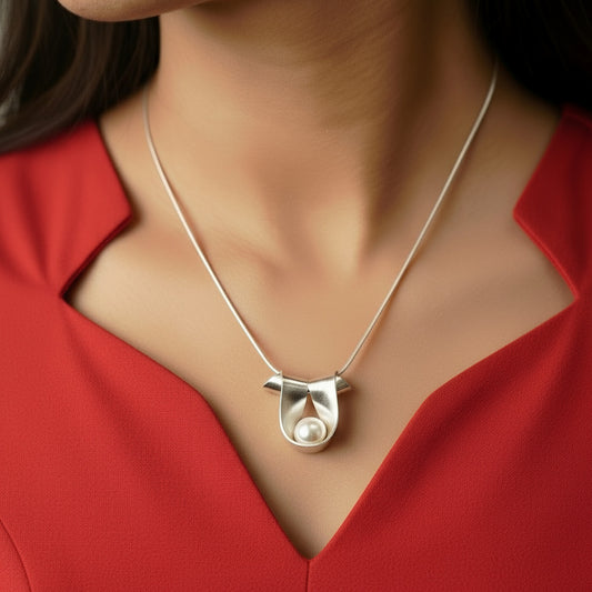 Ribbon Pendant with Freshwater Pearl - Large