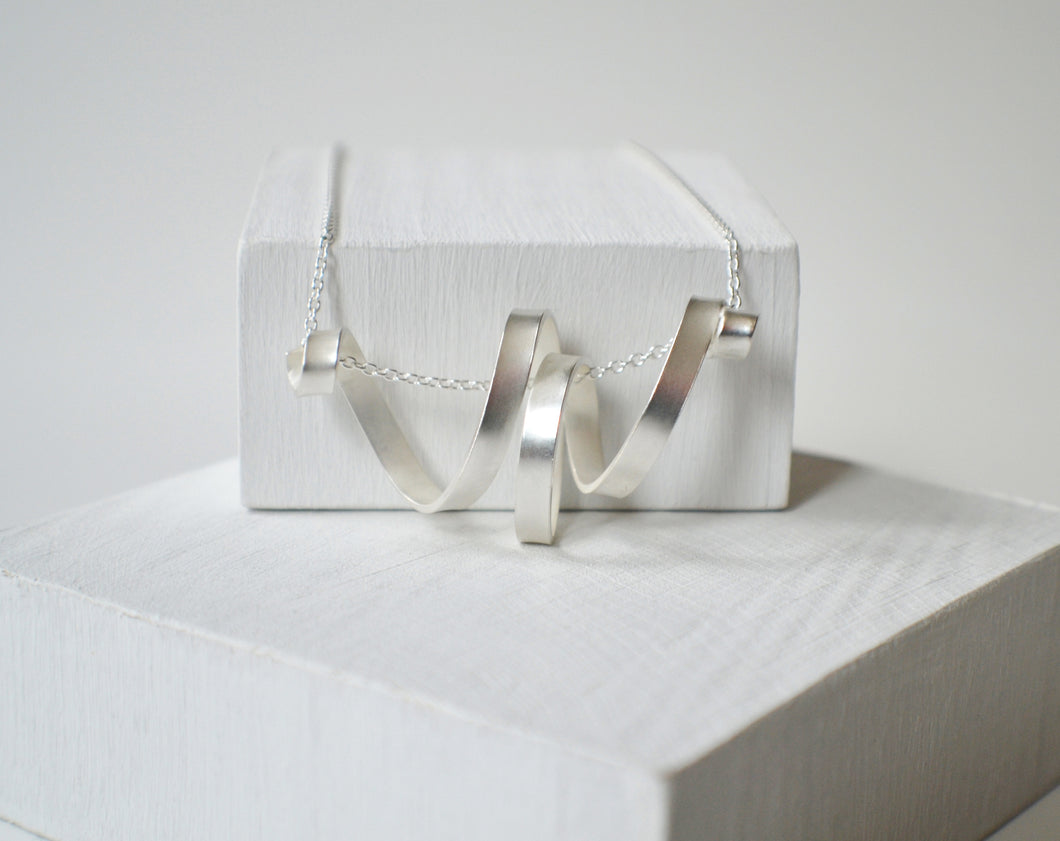 Whirl Pendant No. 04
