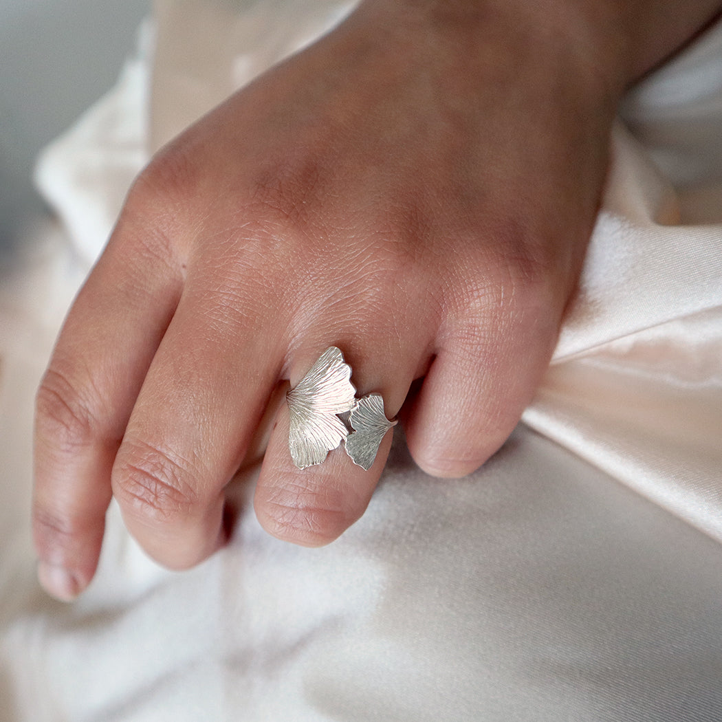 ginkgo leaves, nature jewellery, leaf rings, asymmetrical ring, pretty leaf ring, textured leaf jewelry