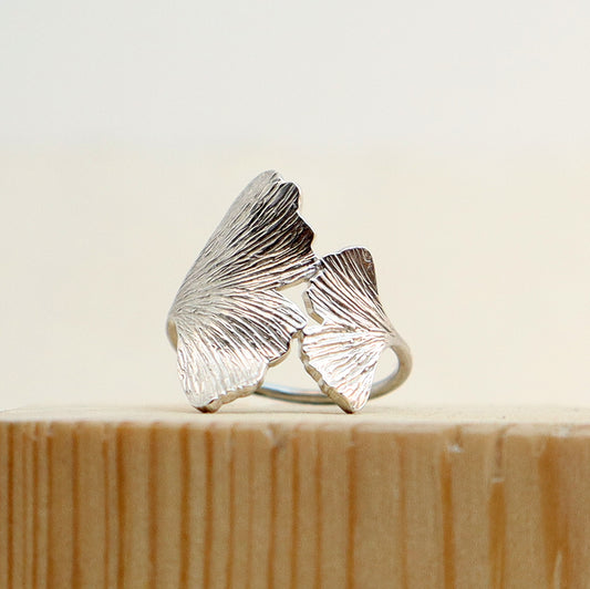 ginkgo leaves, nature jewellery, leaf rings, asymmetrical ring, pretty leaf ring, textured leaf jewelry