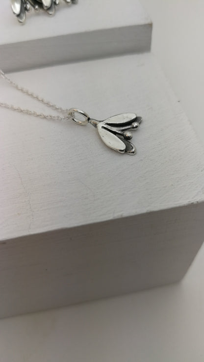 mistletoe pendant, nature necklace, holiday jewelry, Christmas jewellery, leaf pendant, 