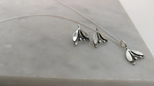 Load image into Gallery viewer, Mistletoe Stud Earrings
