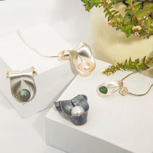 Load image into Gallery viewer, Ribbon Pendant with Freshwater Pearl
