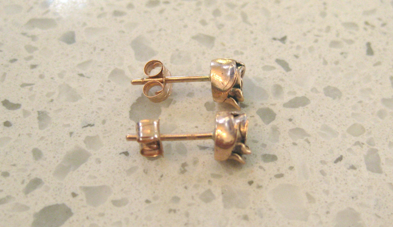 small rose stud earrings, tiny rosebud studs, delicate earrings, dainty studs, everyday earrings